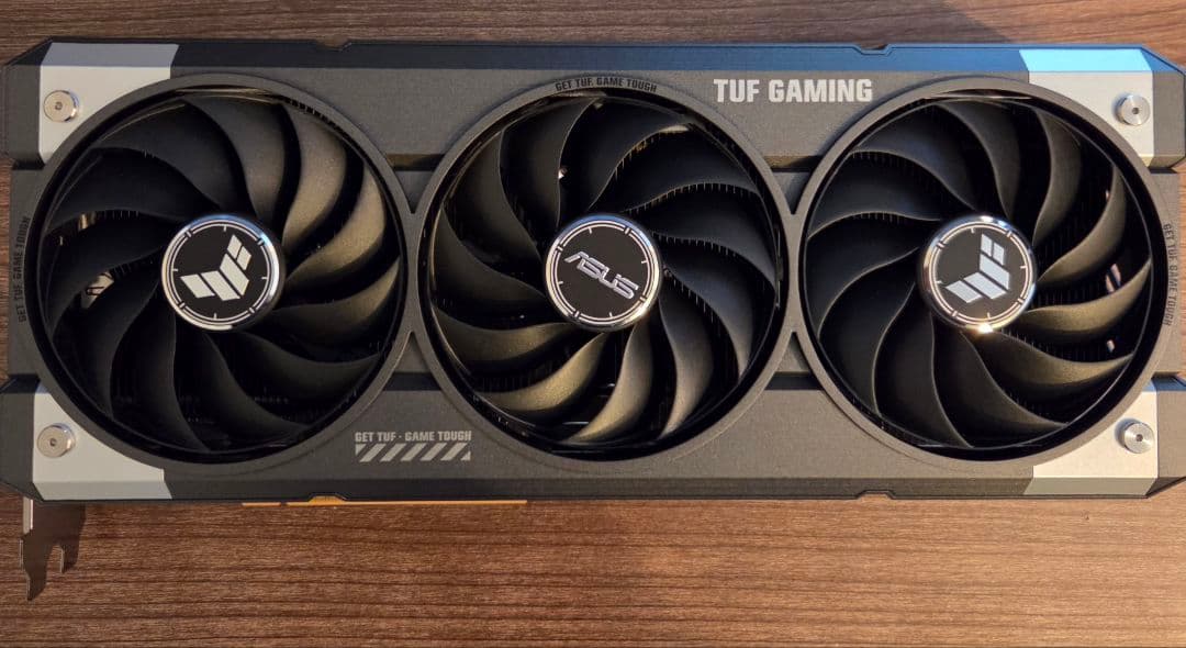 グラフィックボード・グラボ・ビデオカード ASUS TUF Gaming GeForce RTX 5060 OC Amazon.com: ASUS TUF GeForce RTX™ 5060 8GB GDDR7 OC Edition