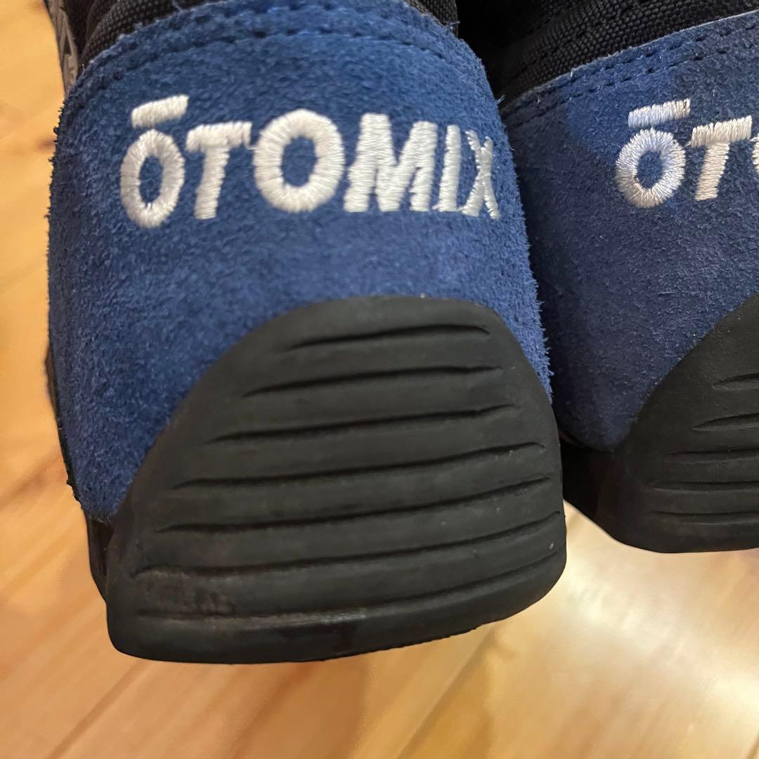 OtomixオートミックスNinjaニンジャ赤トレーニングシューズ 26.5cm