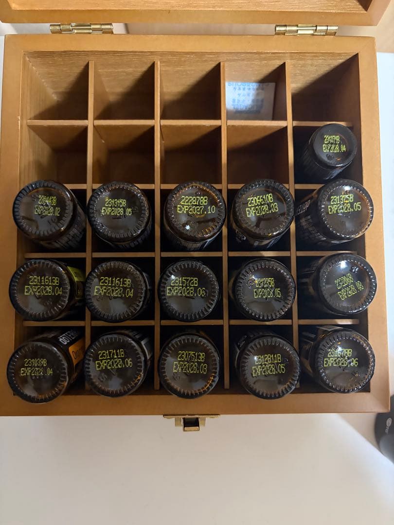 ☆sumomo☆様専用doTERRA オイル16本、木箱まとめ売り