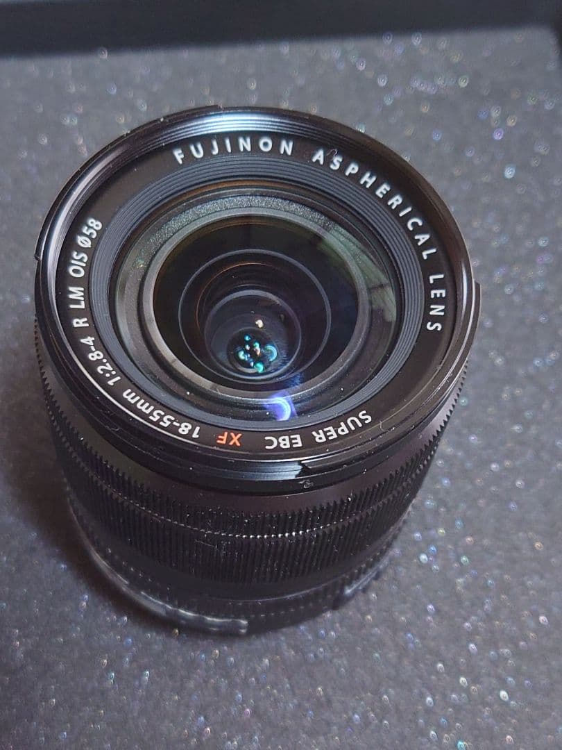 XF 18-55mm f/2.8-4 R LM OIS ズームレンズ