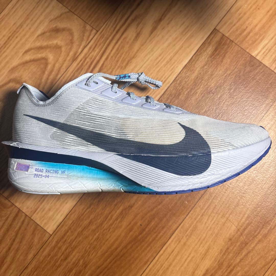 NIKE ヴェイパーフライ4 26.5cm