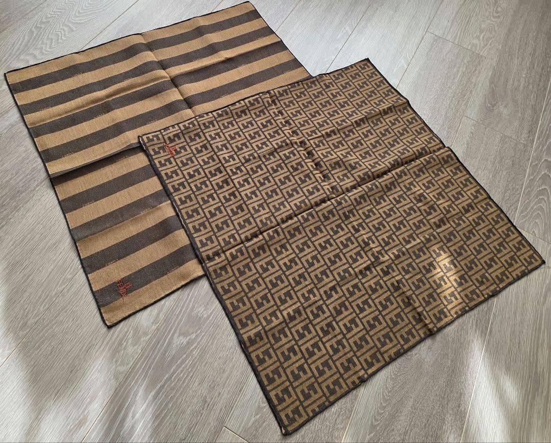 FENDI ハンカチスカーフ2枚希少ズッカ.格子ベッカシルク混ロゴレッド