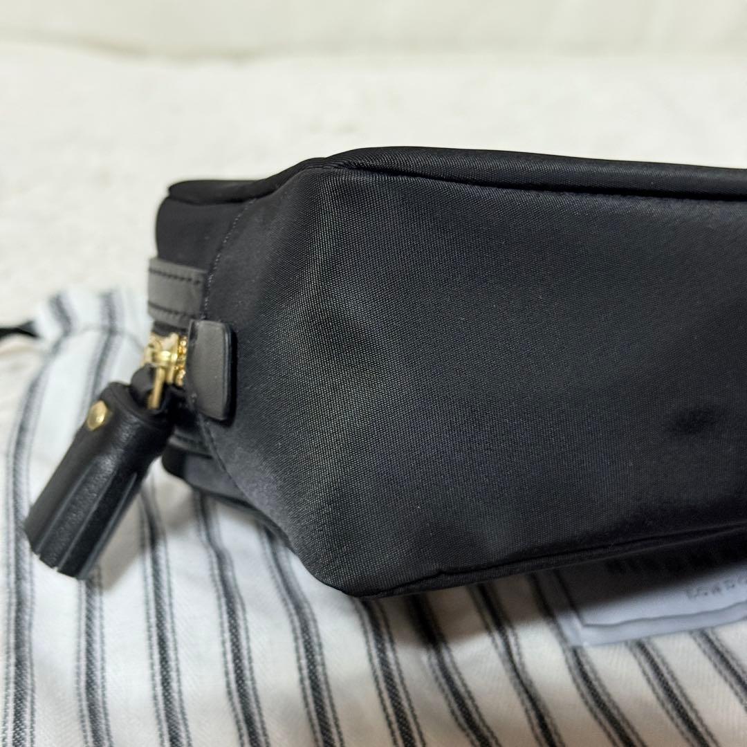 未使用✨アニヤハインドマーチ インポータント シングズ アイズ ポーチ