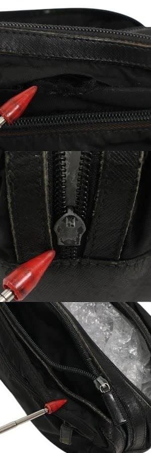 訳あり】PRADA プラダ ナイロンポーチ 黒 三角ロゴ ダブルZIP - メルカリ