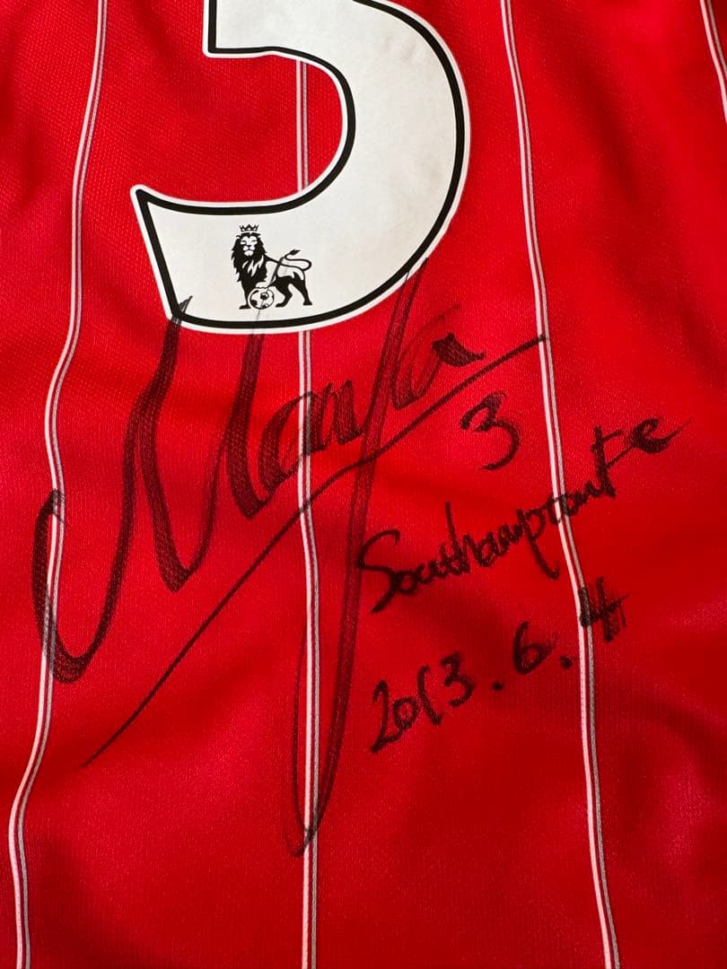 吉田麻也選手 サウサンプトンFC サイン入りユニフォーム