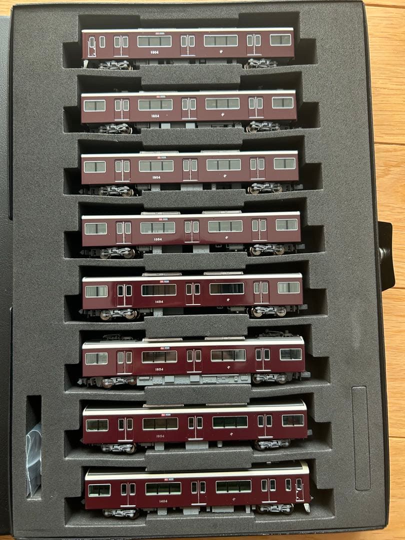 ポポンデッタ　阪急1300 8両編成セット ポポンデッタ 阪急電鉄1300系 8両編成セット入線♪ | Bullet Train
