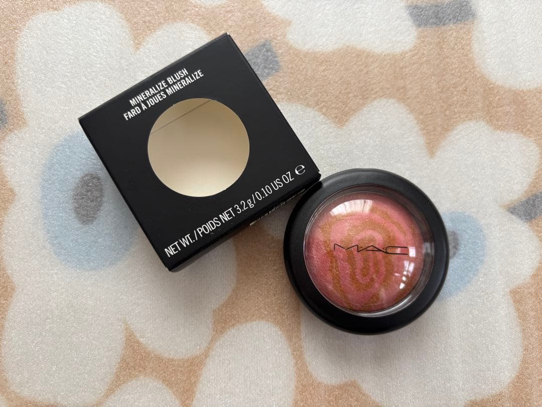 MAC フェイスパウダー、アイシャドウ、チーク、リップスティックセット