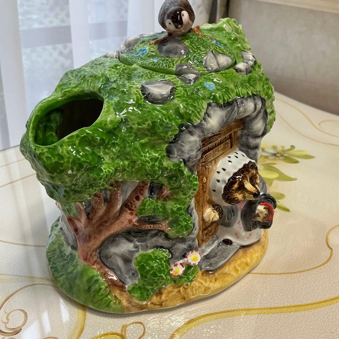 ピーターラビットの陶器製ポット(ティギーおばさん)小鳥付きの通販はau