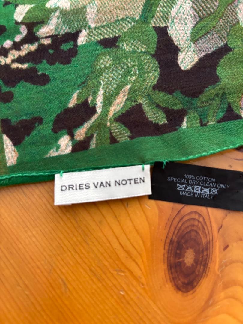 DRIES VAN NOTEN 花柄ストール