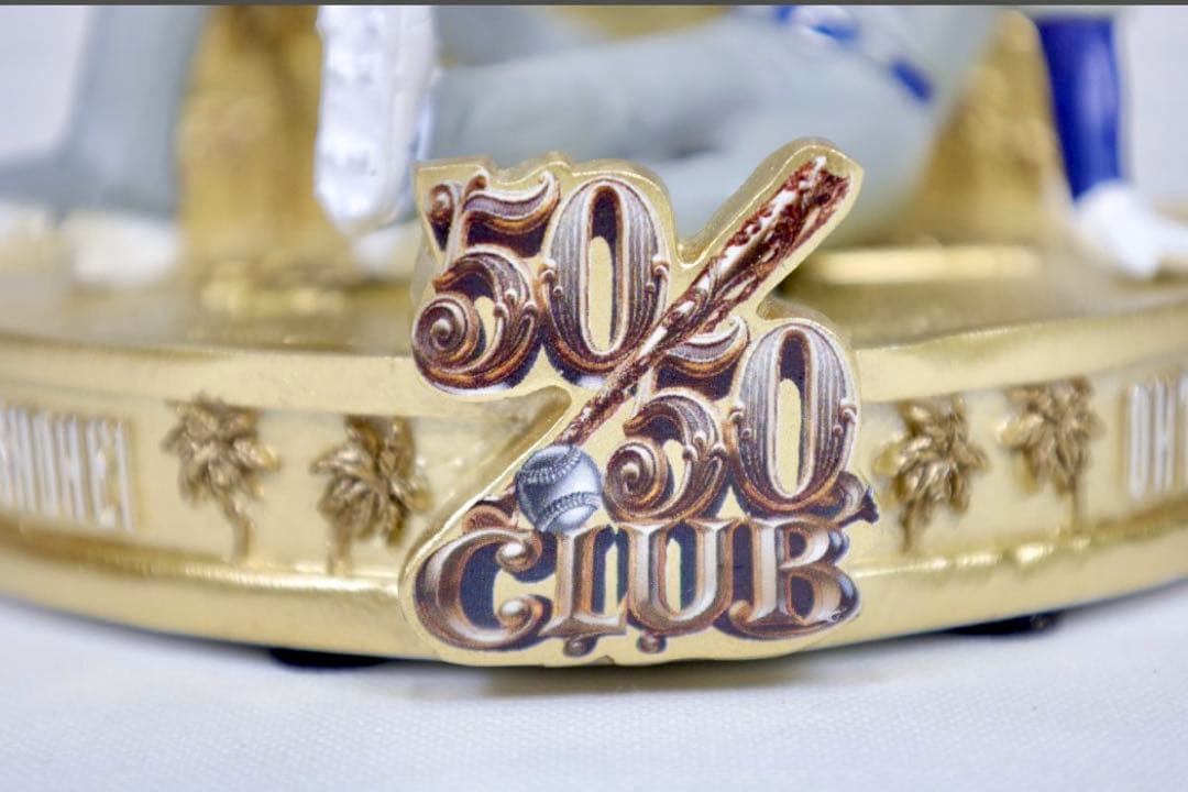 希少】大谷翔平/ドジャース /50/50 /ボブルヘッド /ゴールド台座