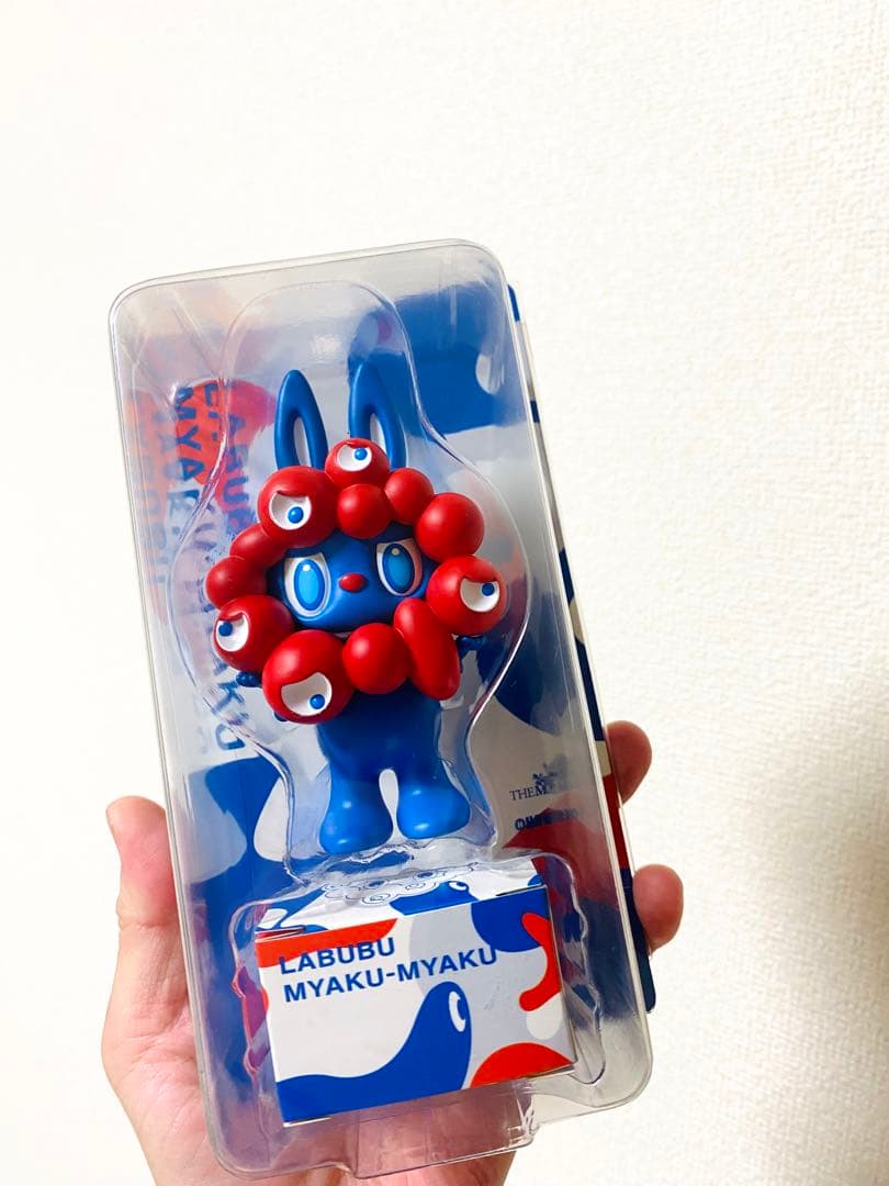 ラブブ × ミャクミャク 限定【未開封・レシートあり】 - メルカリ