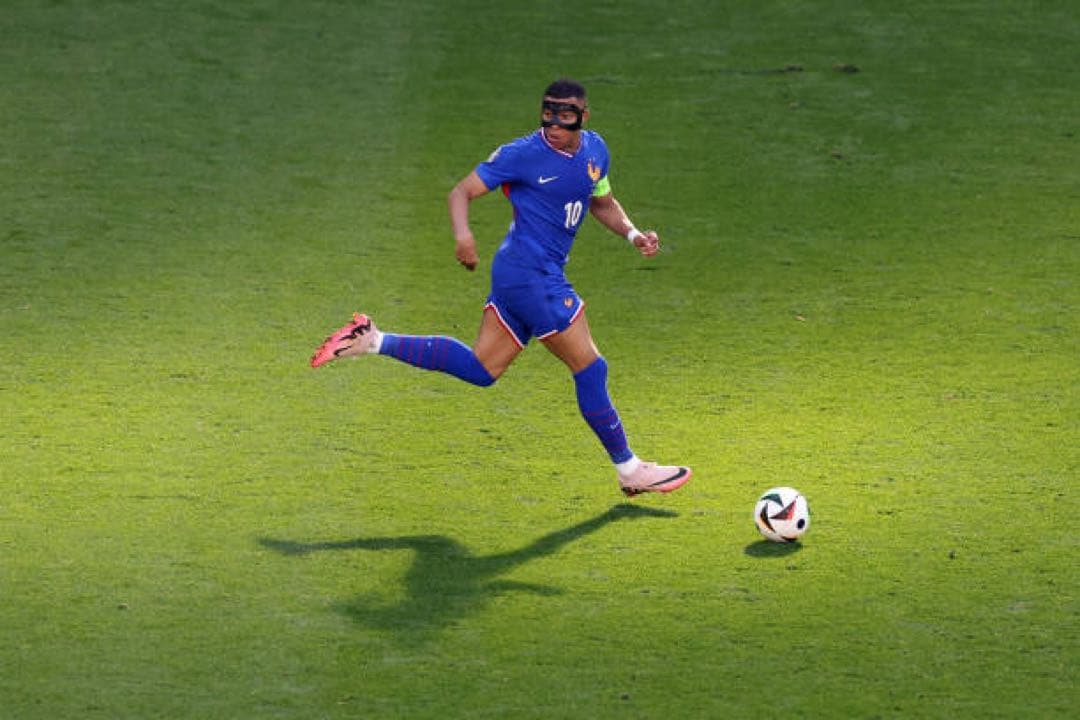 ムバッペ ユニフォーム フランス代表 オーセン ユーロ2024（H）