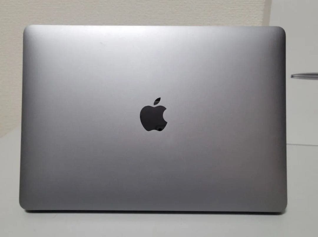 MacBook Air2019 【充放電24回】 MacBook Airを電源差しっぱなしで4ヶ月使った結果？｜とまじぃ