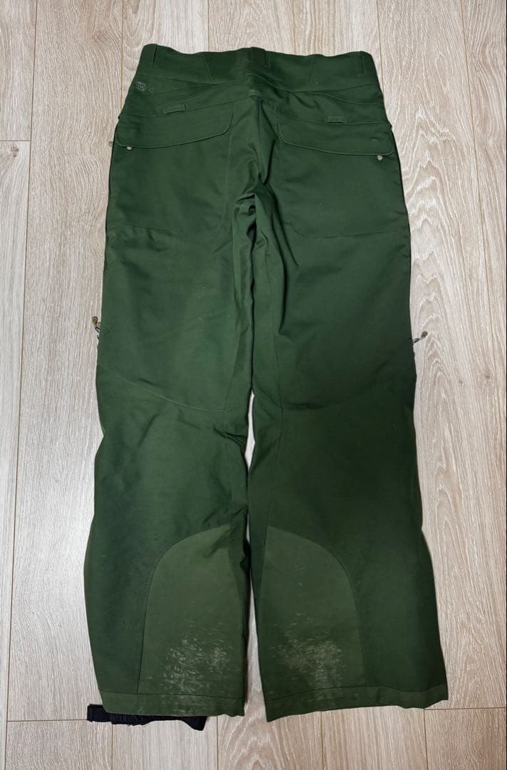 patagonia スノーウェアパンツ2本、 フリース1着 通販