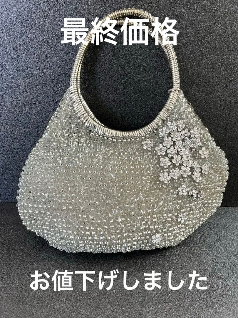 可愛いビジュー付きアンテプリマのシルバーバック - メルカリ