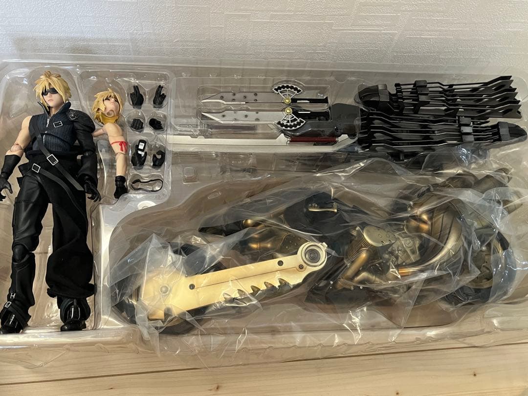 プレイアーツ改クラウドフェンリル開封品