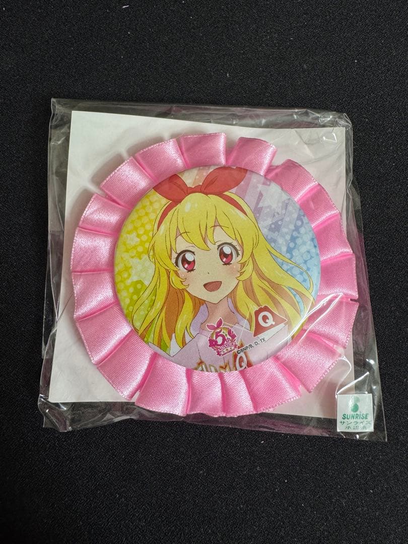 アイカツ！ 星宮いちご リボンブローチ 富士急　コラボ缶バッジ アイカツ！ 星宮いちご リボンブローチ 富士急 コラボ缶バッジ