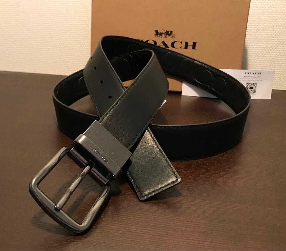 新品COACH シグネチャーフリーサイズリバーシブルベルトギフト箱付き