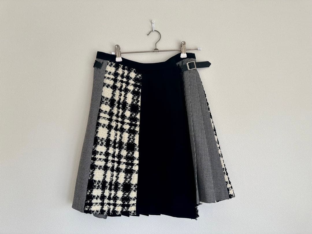 再販なし。NAOKO TAKAI PLEATED SKIRT 新品