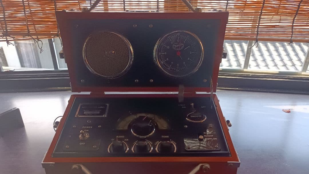 ビンテージ　スピリット　オブ　セントルイス　ラジオ　アラームクロック　　動作品 Amazon.co.jp: スピリット オブ セントルイス Spirit of St Louis AMFM