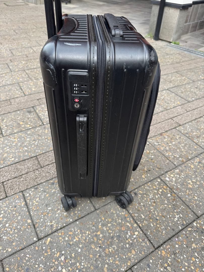 訳あり RIMOWA Essential Sleeve キャビンプラス ポケ破損 - メルカリ