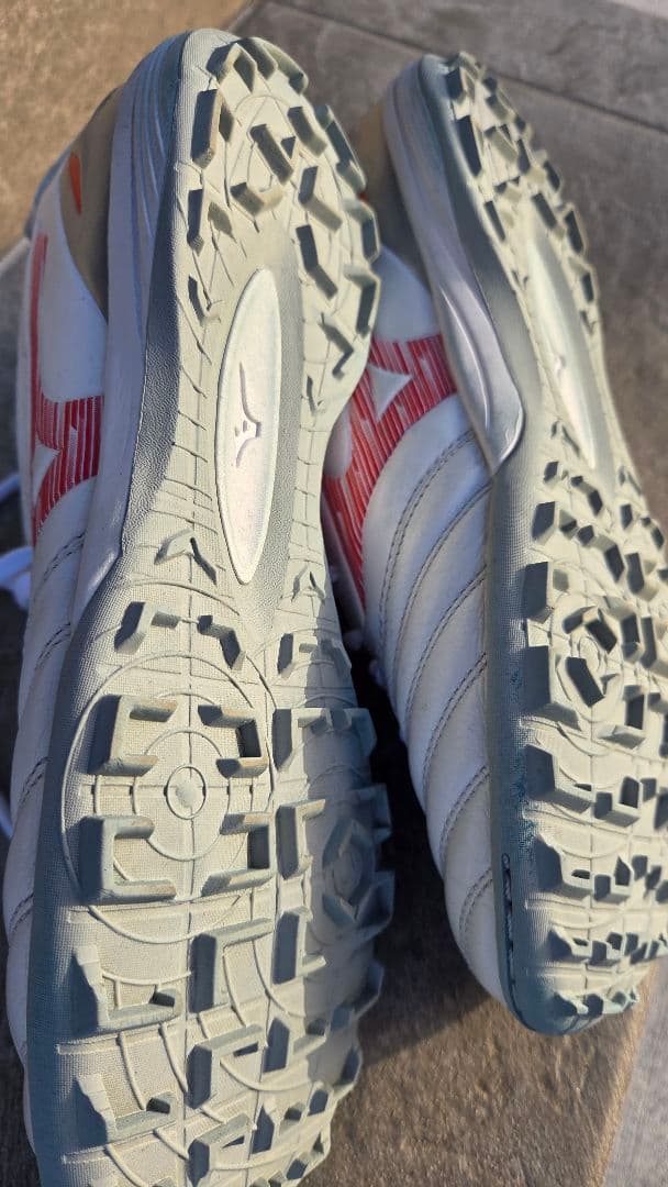 日本未発売　モレリアNEO4 PRO AS 26.5cm