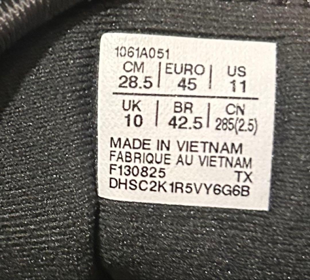 シューズ(男性用) asics NOVA SURGE LOW 2 28.5cm