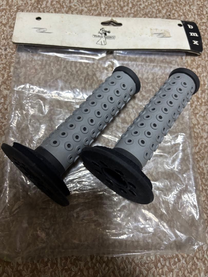 OAKLEY B-1B grip グリップ　未使用　BMX 3D Printed Oakley Style B-1B BMX DISPLAY Grip With Donut Stand