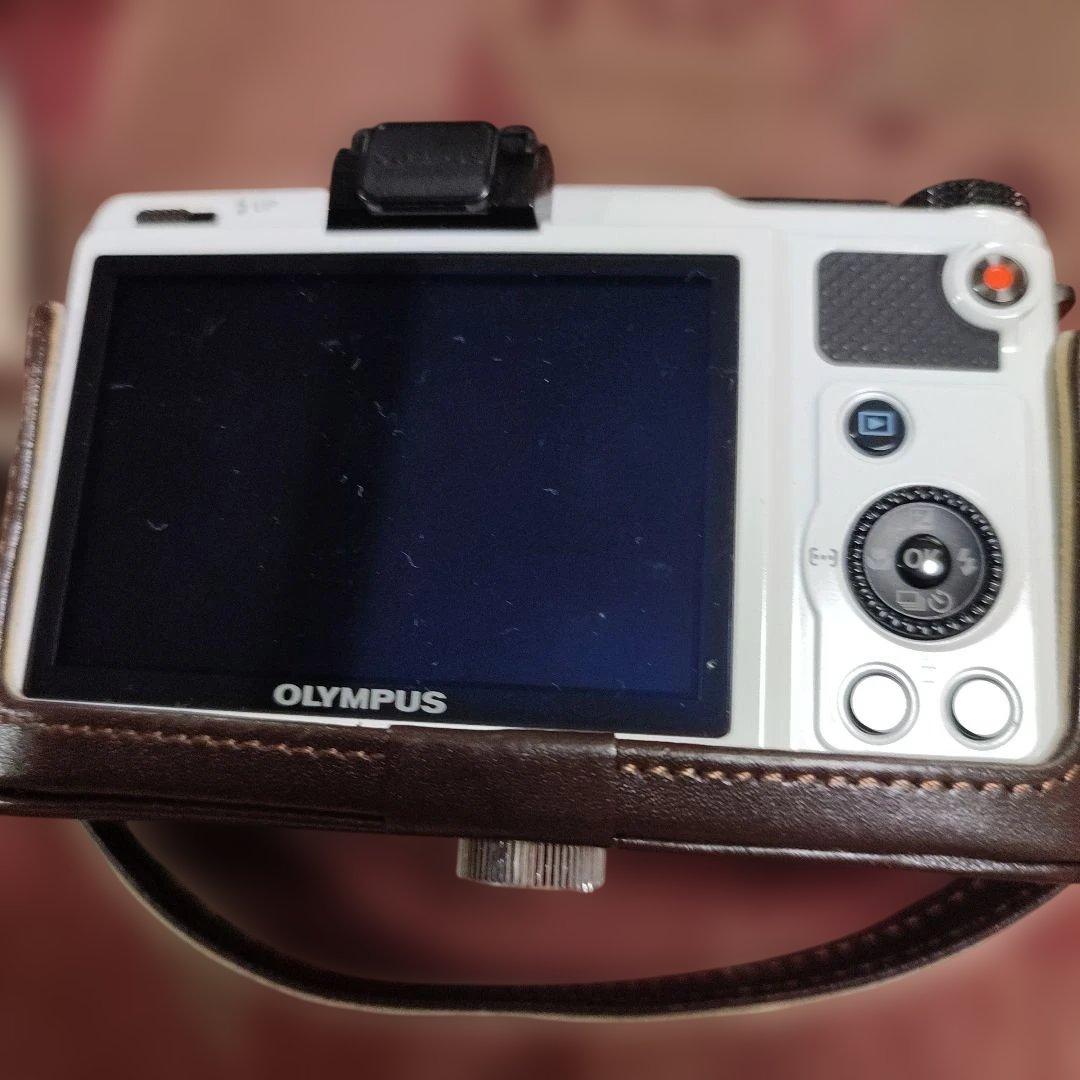 お正月価格OLYMPUS XZ-1 コンパクトデジタルカメラ オプションセット売