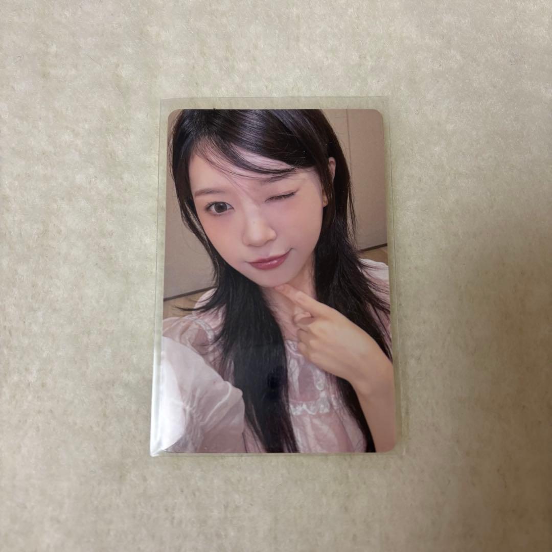 ILLIT fc welcome gift モカ トレカ - メルカリ