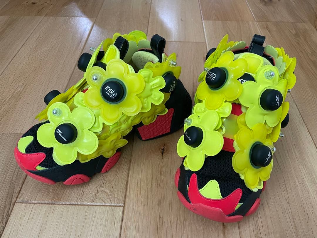 ノワールケイニノミヤ Reebok ポンプフューリー 23.5cm