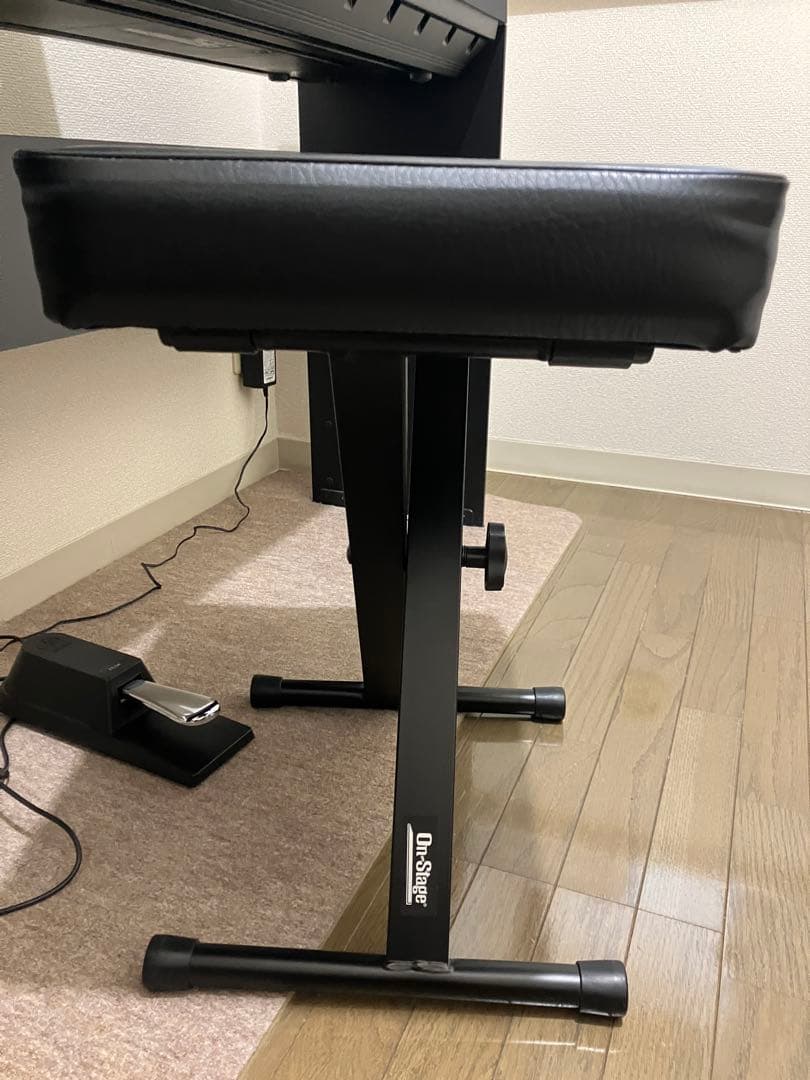 中古美品4点セット】YAMAHA 電子ピアノ、スタンド、フットペダル、イス