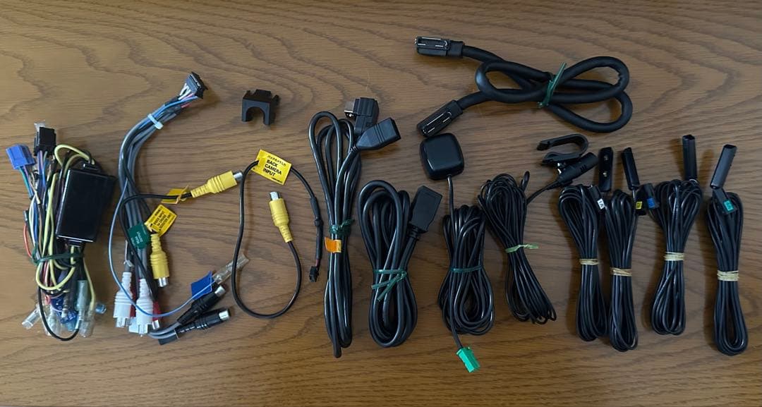 AVIC-VH0999 最新地図データ入りSSD搭載 クルーズスカウター付属