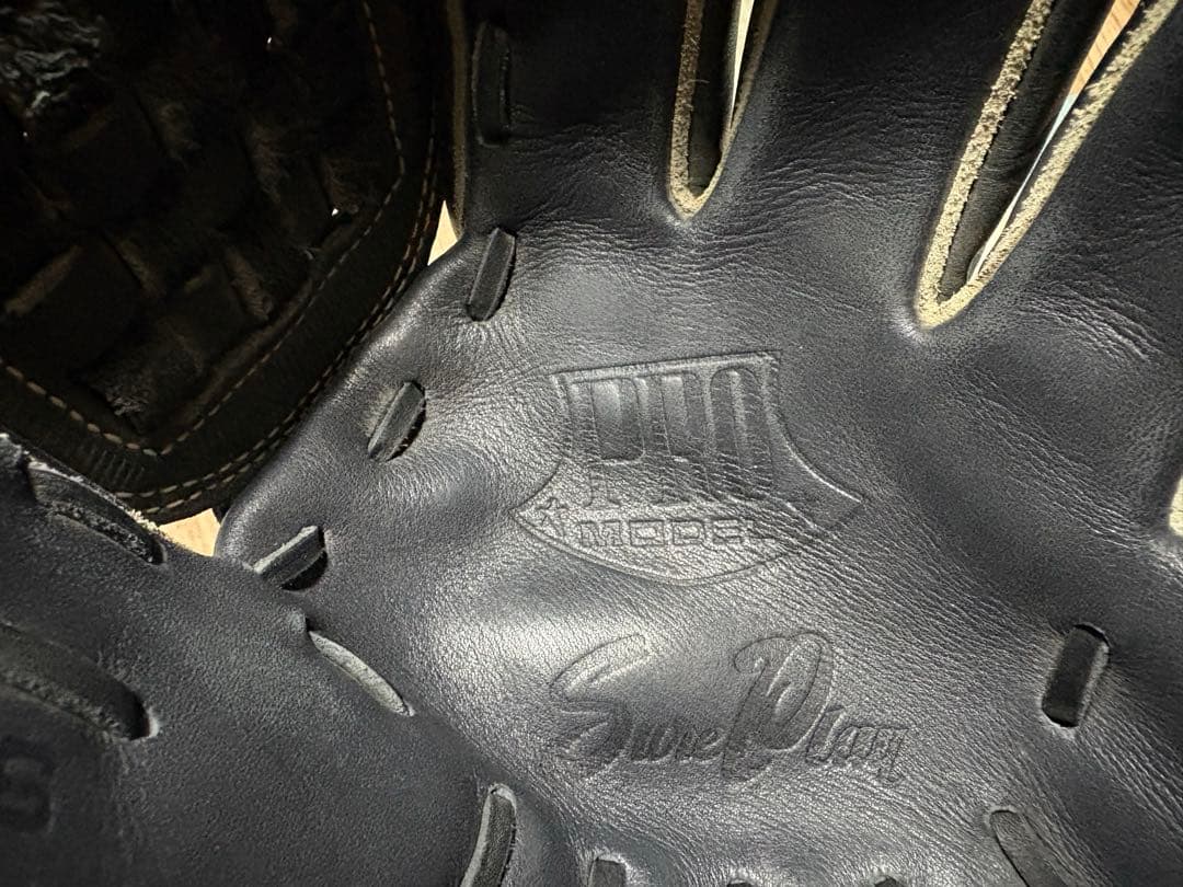 シュアプレイ☆一般軟式投手用（使用回数少ない）キレイです。 - メルカリ