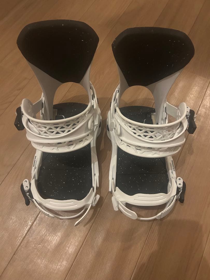 SALOMON DISTRICT HPS ホワイト24-25 中井モデルMサイズ - メルカリ