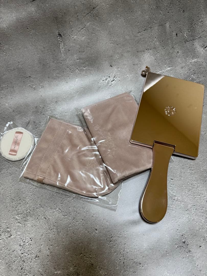 コスメデコルテ　フェイスパウダーX Ⅵ 《限定品》