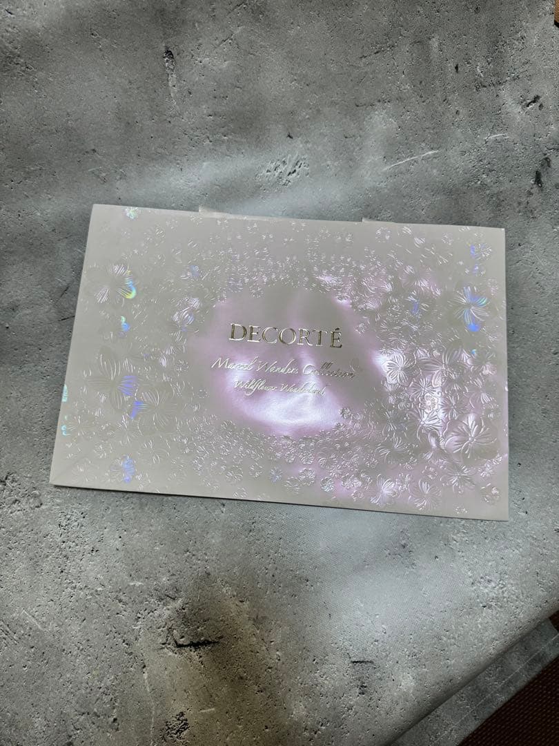 コスメデコルテ　フェイスパウダーX Ⅵ 《限定品》