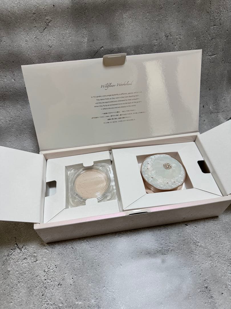 コスメデコルテ　フェイスパウダーX Ⅵ 《限定品》