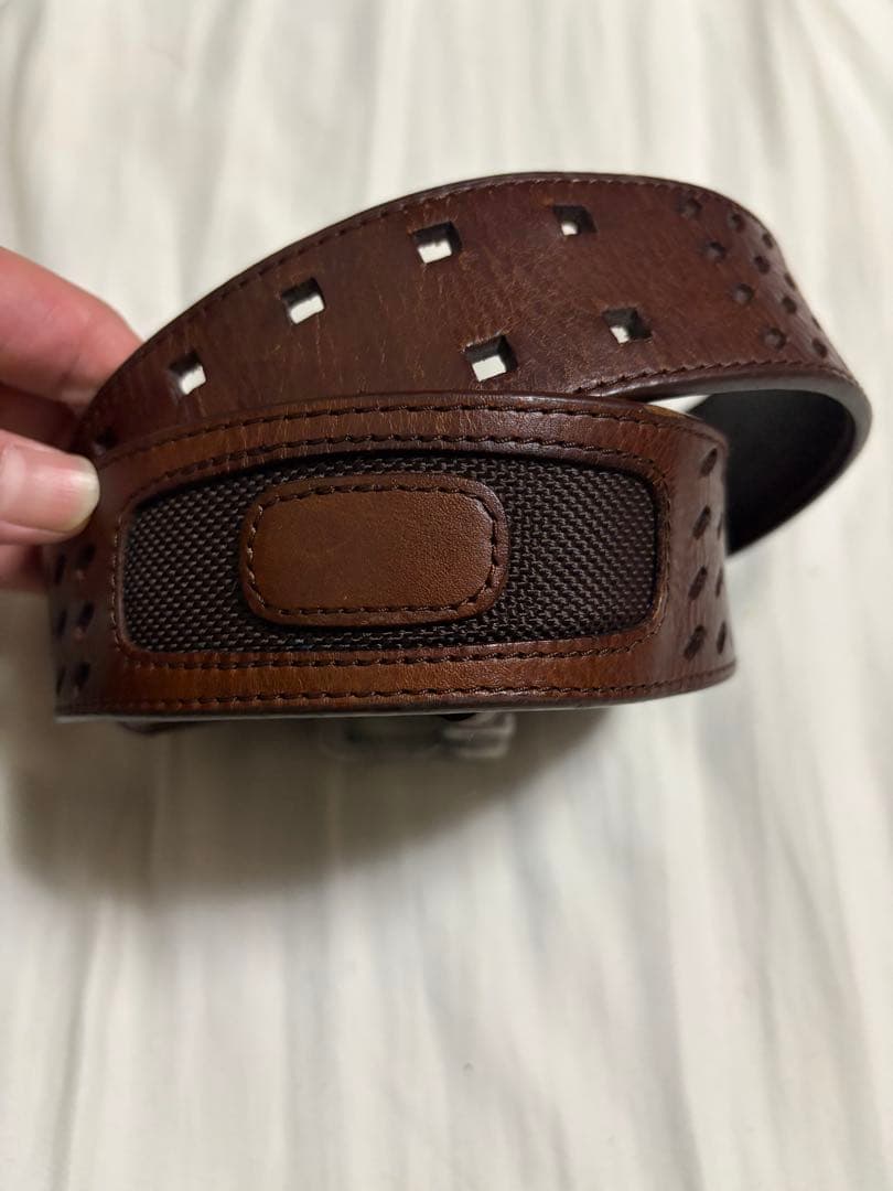 oakley ブラウンレザー ロゴバックル ベルト Lee（リー） ベルト 40mm 本革 トップバックル レザールベルト メンズ