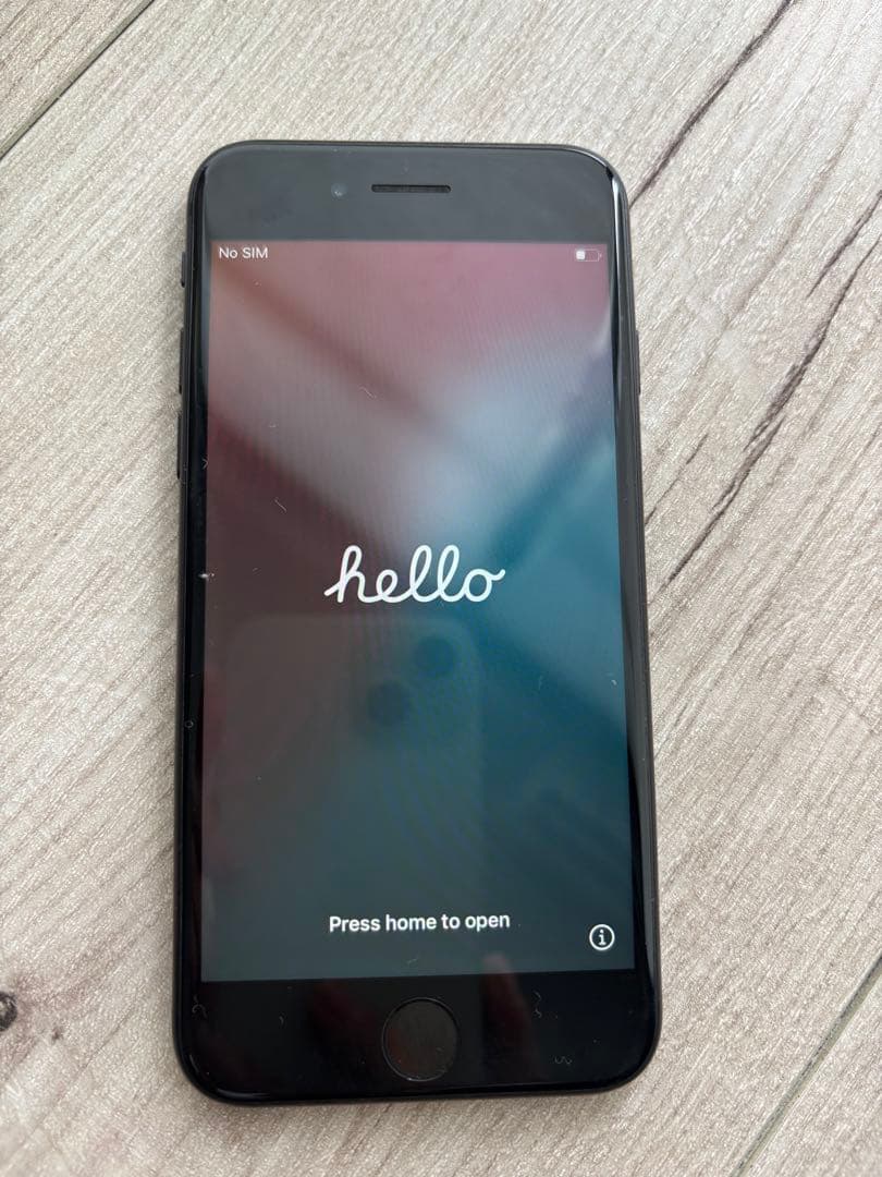 iPhone SE 第2世代　64GB ブラック Amazon.com: Apple iPhone SE (2nd Generation), US Version, 64GB