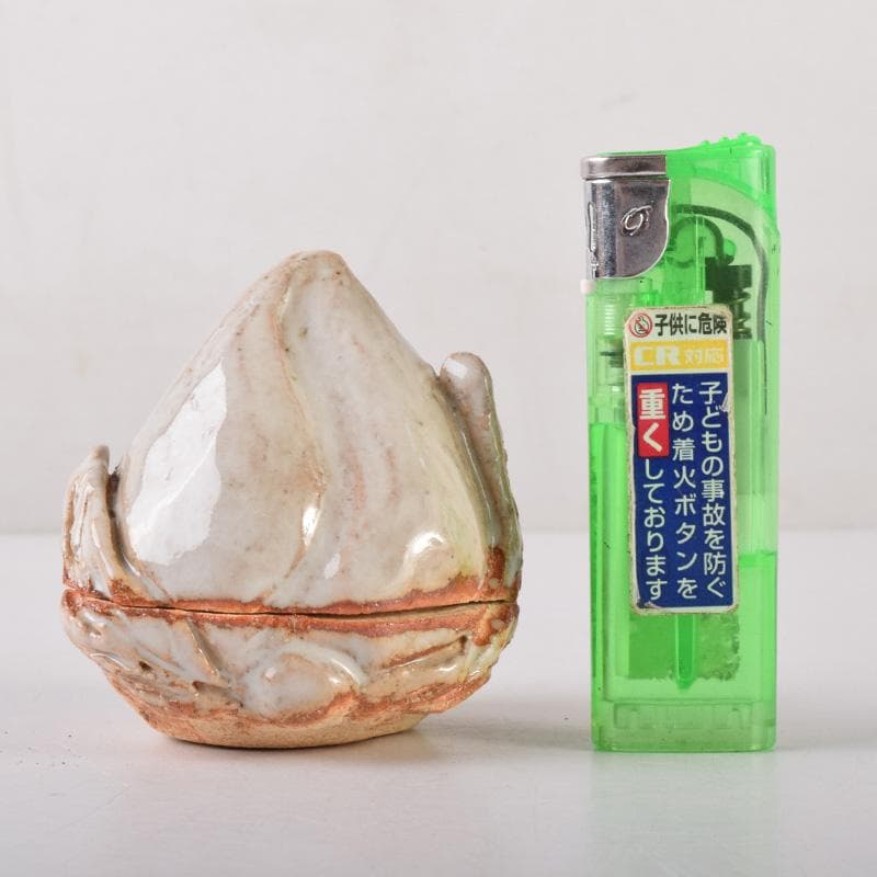 茶道具 萩焼 凌雲窯 小久保凌雲作 桃形 香合 共箱 V 8101