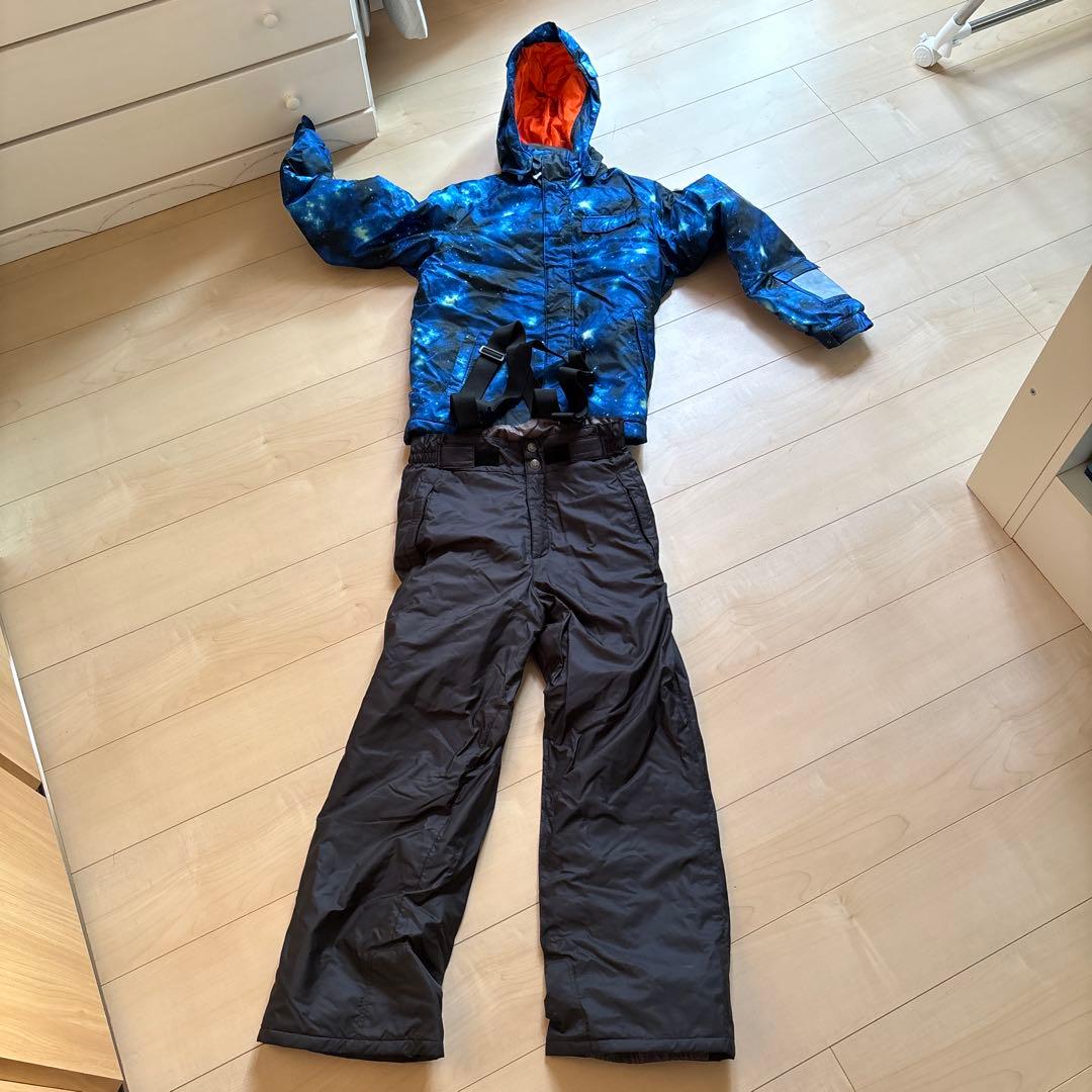 子ども用スキーウェア 青と黒の星空デザイン 子ども用スキーウェア 青と黒の星空デザイン