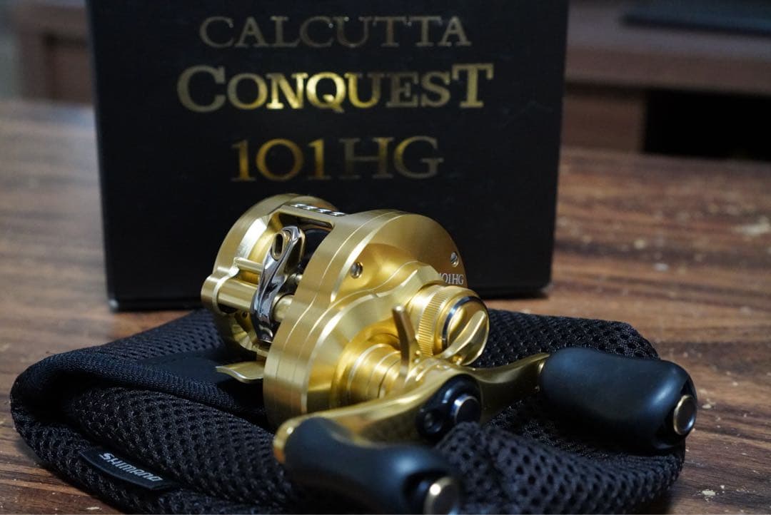 美品SHIMANO 21カルカッタコンクエスト101HG シマノ（SHIMANO） 21 カルカッタコンクエスト 101HG 左ハンドル (2021