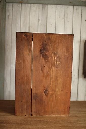 古い小ぶりな木製のガラス戸棚×小引き出し 食器棚 本棚 キャビネット