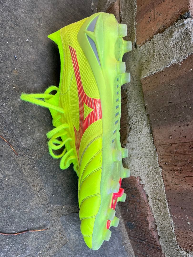 【トモキコ様】ミズノ モレリア ネオ 4 β elite イエロー 29.0cm