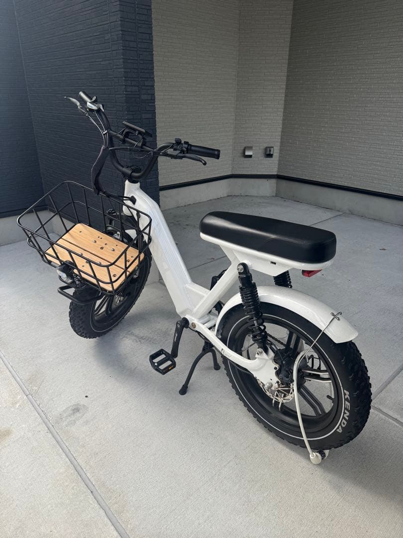 フローバイク　ホワイト　電動アシスト自転車 カゴ付き　FLOW フローバイク ホワイト 電動アシスト自転車 カゴ付き FLOW