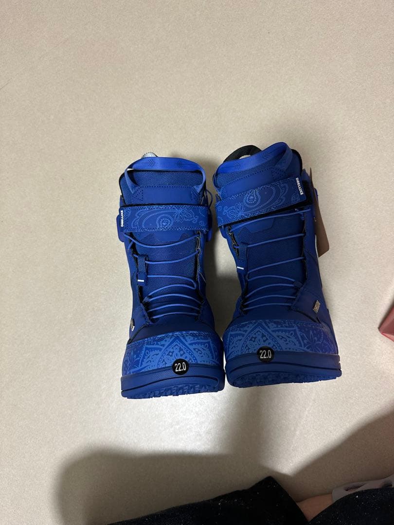 ディーラックスDEELUXE ID LARA LTD 22.0cm