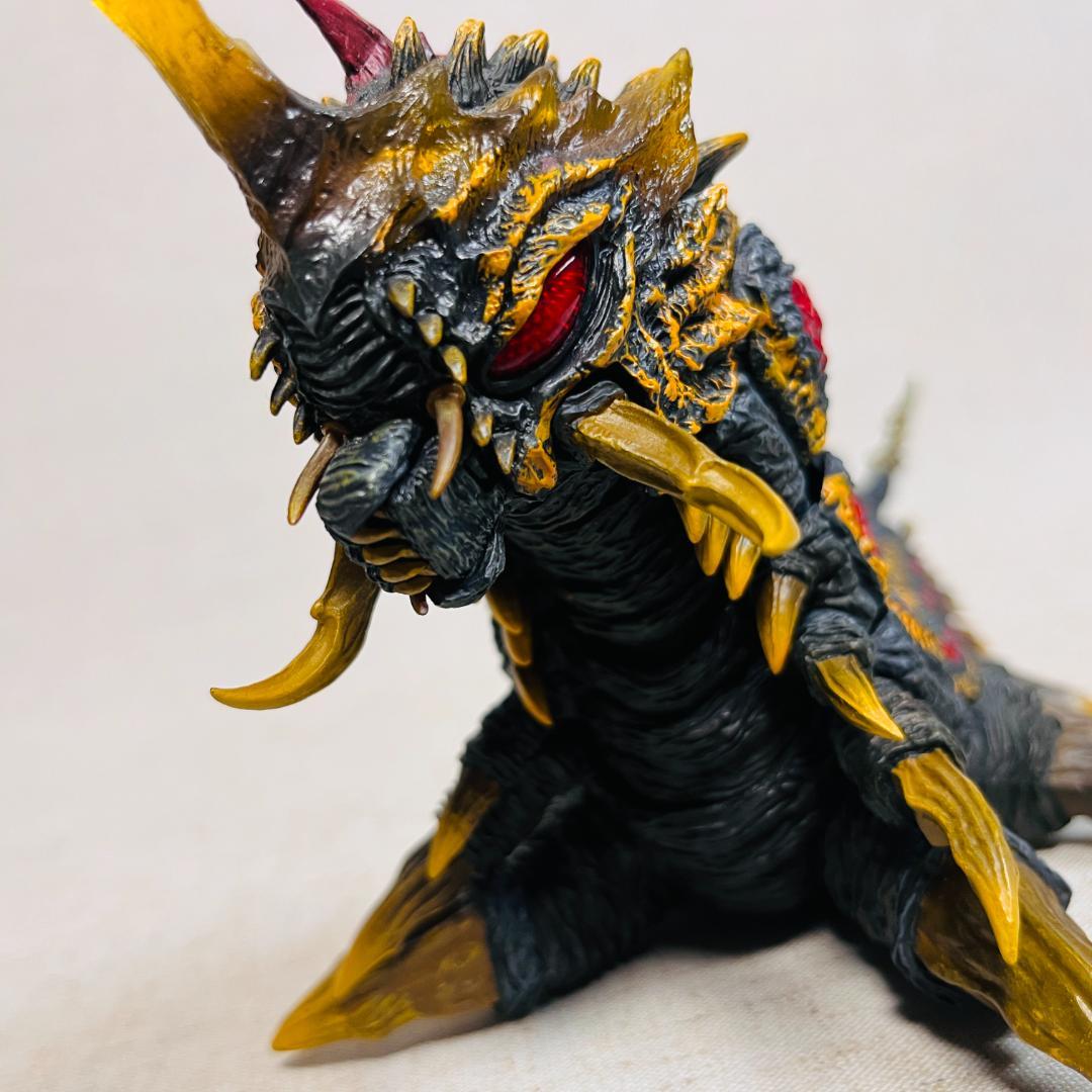 希少レア】S.H.MonsterArts モンスターアーツ バトラ（幼虫） - メルカリ