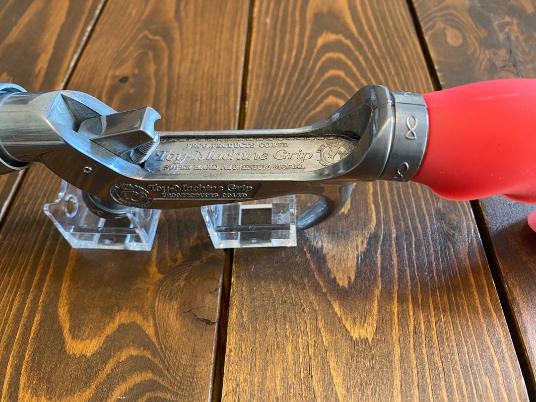 フロッグプロダクツ Toy Machine Grip ahpl