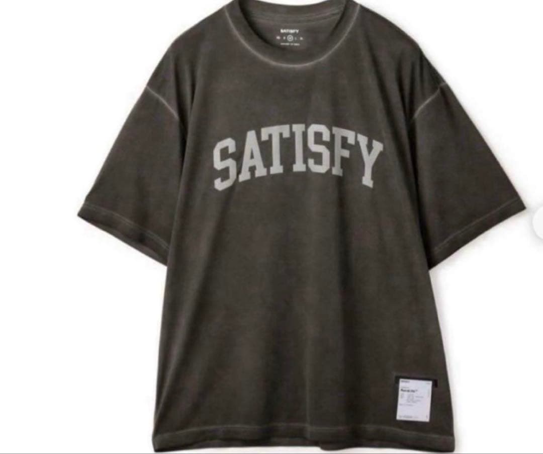 未使用SATISFY/サティスファイ/AuraLite 完売品 オークリーとサティスファイが、ランニングギアのイメージを再構築